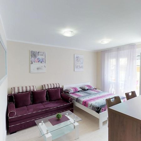 Adagio Apartment Цетине Екстериор снимка